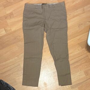 Banana Republic Slim Khaki Chinos in Taupe